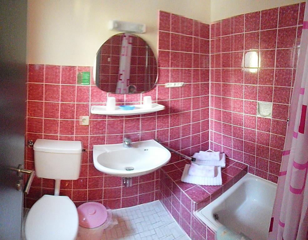 Pension Bartz Traben-Trarbach Bagian luar foto